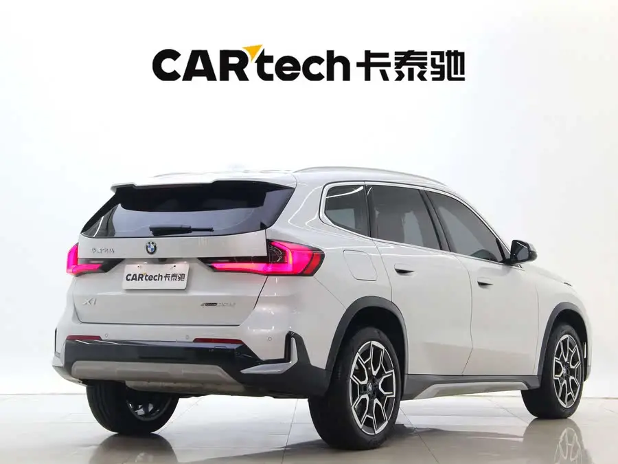 بي ام دبليو X1 2023 sDrive25Li حزمة تصميم X