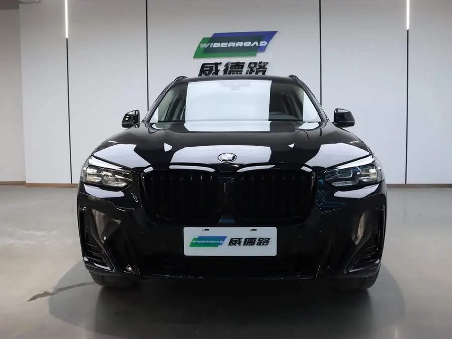 بي إم دبليو X3 2023 xDrive30i الطراز الرائد حزمة M ليلي