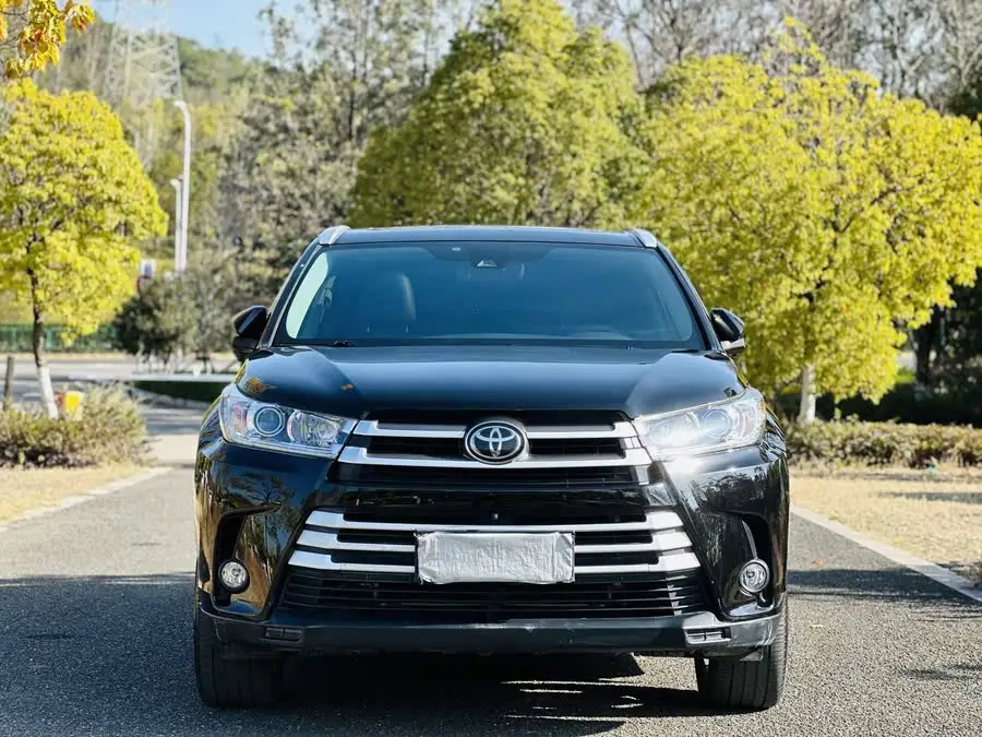 هايلاندر 2018 2.0T الفاخرة الدفع الرباعي 7 مقاعد مواصفات وطنية VI