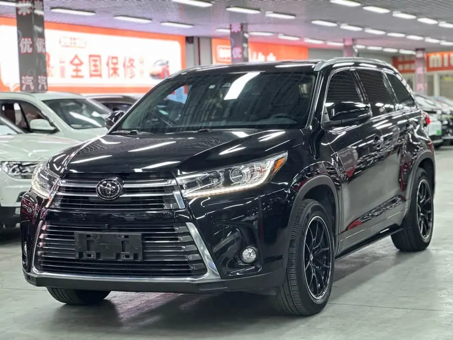 Highlander 2018 2.0T AWD Premium 7-Seater National VI