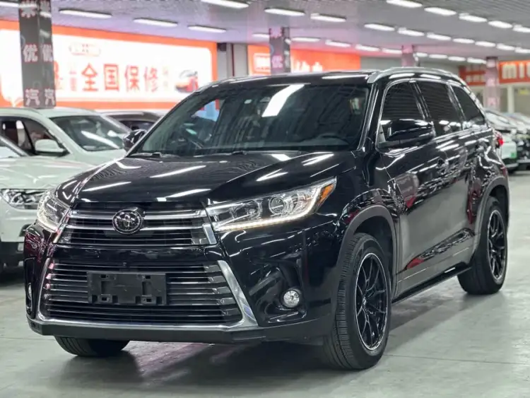 Highlander 2018 2.0T AWD Premium 7-Seater National VI