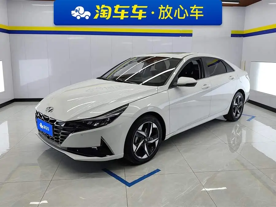 إيلانتر 2022 1.5 لتر CVT LUX النسخة الفاخرة