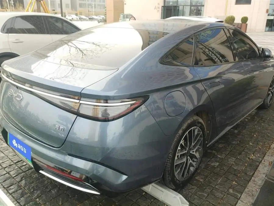 Seal 2023 DM-i 1.5T 121km Honor Edition