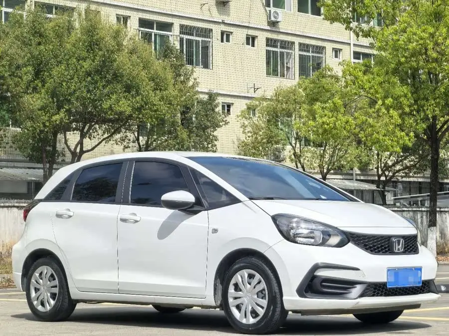فيت 2021 1.5L CVT潮越版