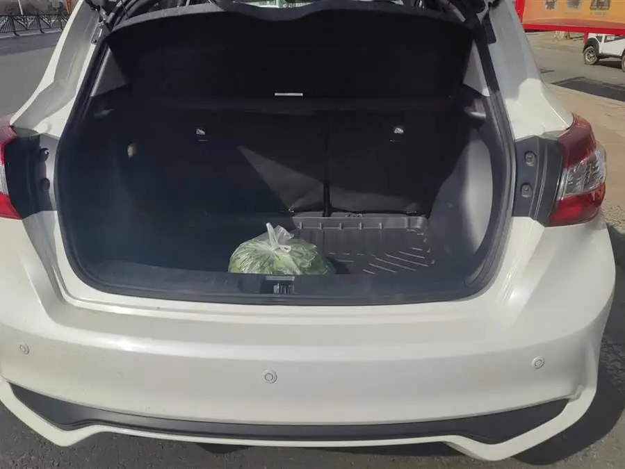 نيسان تييدا 2024 1.6 لتر CVT إصدار كول