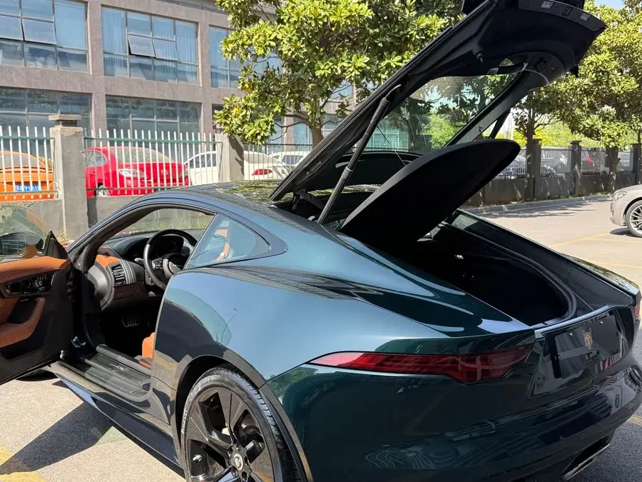 Jaguar F-TYPE 2024 P300 75th Anniversary Edition Hardtop