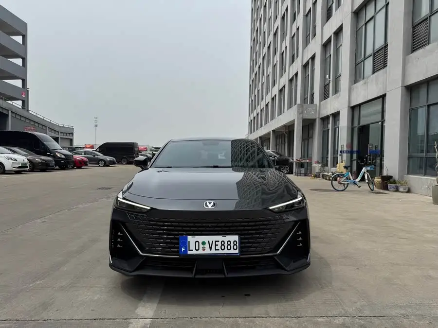 Changan UNI-V 2022 1.5T Premium