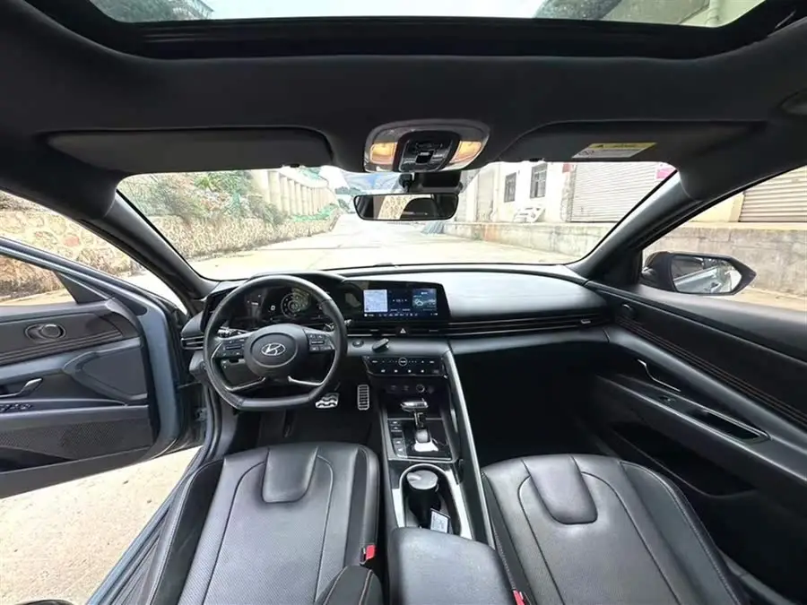 إيلانتر 2023 1.5 لتر CVT LUX النسخة المتميزة