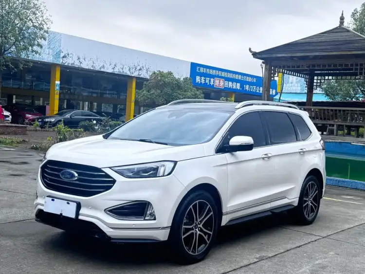 2020 Ford Edge EcoBoost 245 AWD Titanium 7-Seater