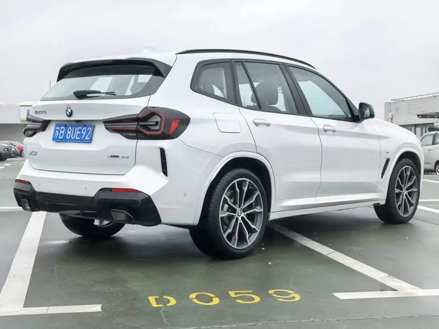 BMW X3 2023 xDrive30i Leading Model M Night Package