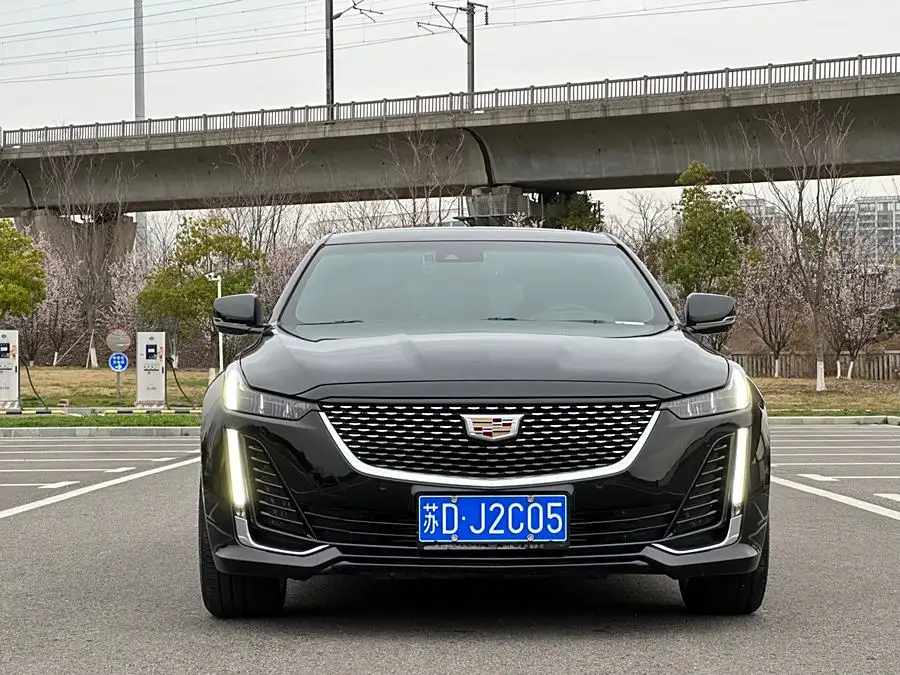 Cadillac CT5 2023 28T Luxury (Standard Version)