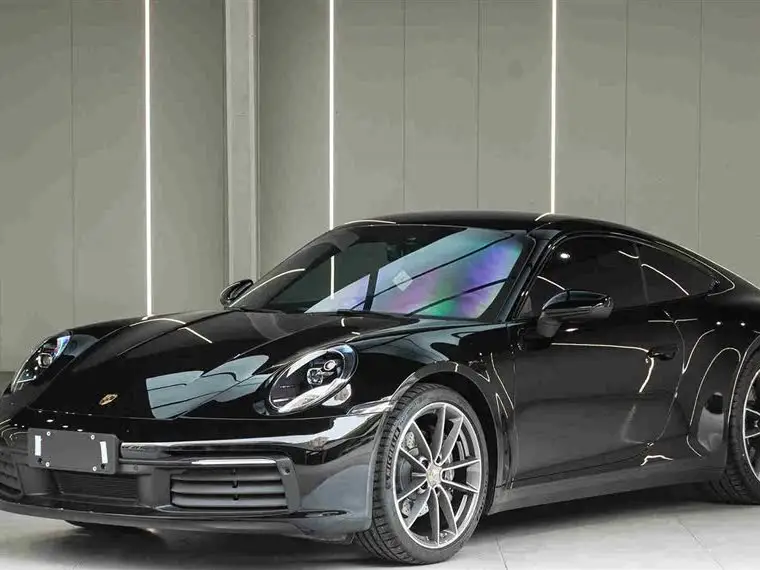 بورش 911 2023 كاريرا 3.0T