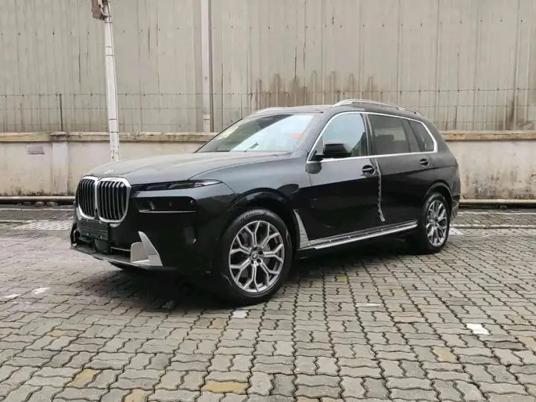 BMW X7 2024 xDrive40i Luxury Package