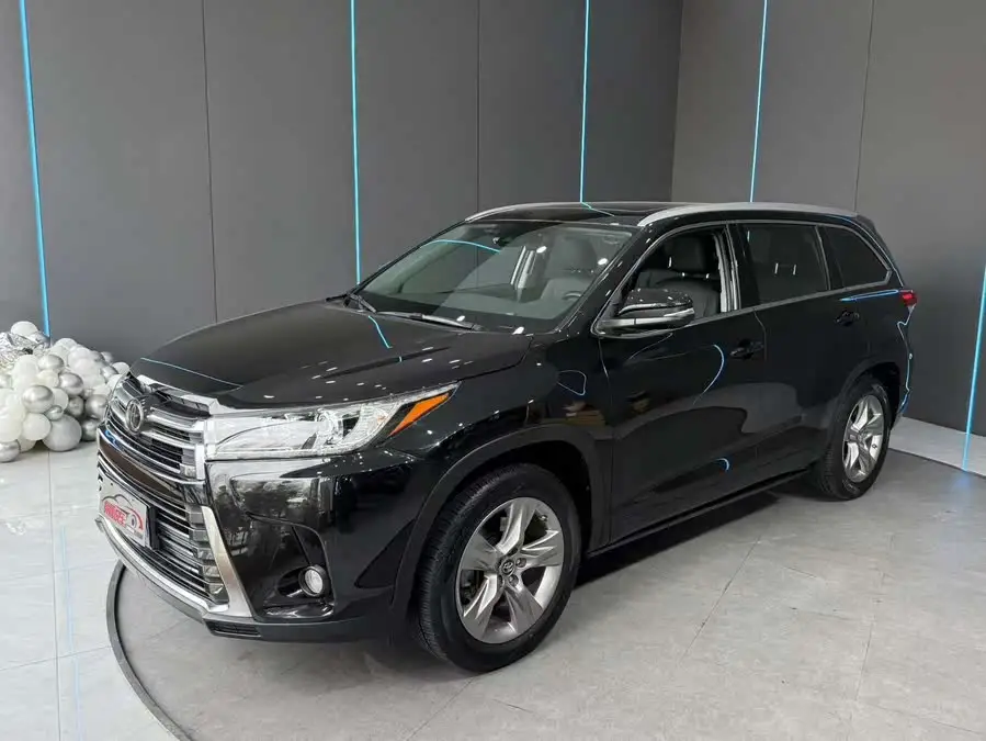 هايلاندر 2021 2.0T دفع رباعي نسخة متميزة 7 مقاعد