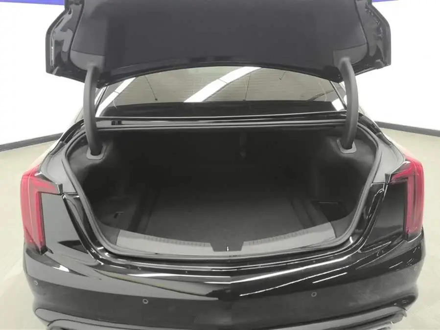 Cadillac CT5 2022 28T Luxury (Standard Version)