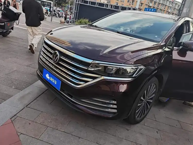 Volkswagen Viloran 2020 Model 380TSI Premium