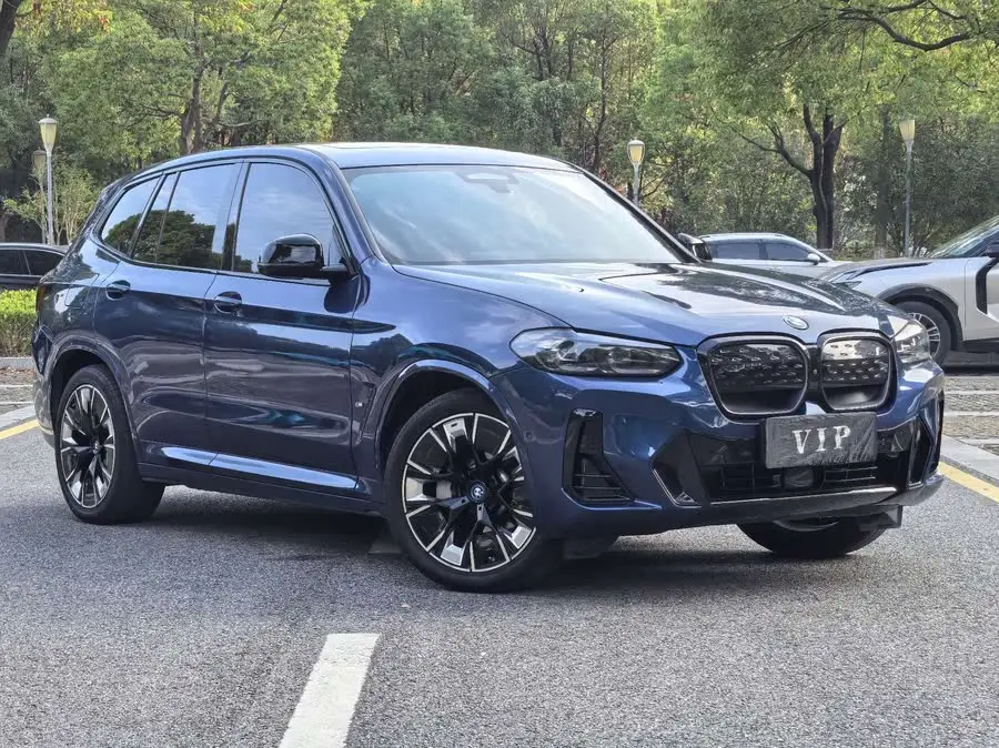 BMW iX3 2022 Model Leader Edition