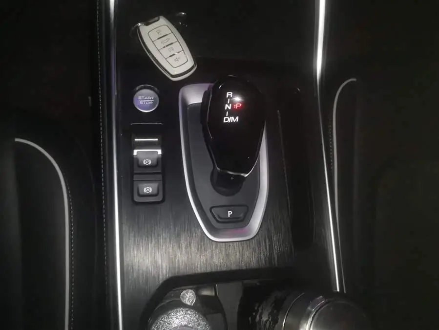 هافال H6 إصدار 2023 النسخة الوطنية 1.5T أوتوماتيكية نسخة البطل