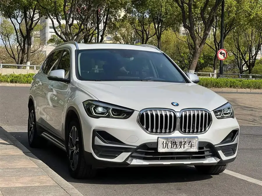 BMW X1 2022 sDrive20Li Luxury Edition