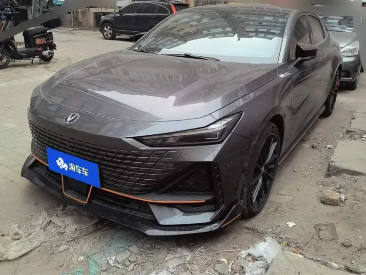 Changan UNI-V 2023 1.5T Sport Version