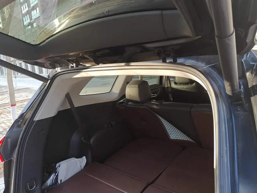 إنفيجن 2022 652T دفع رباعي بريميوم 7 مقاعد