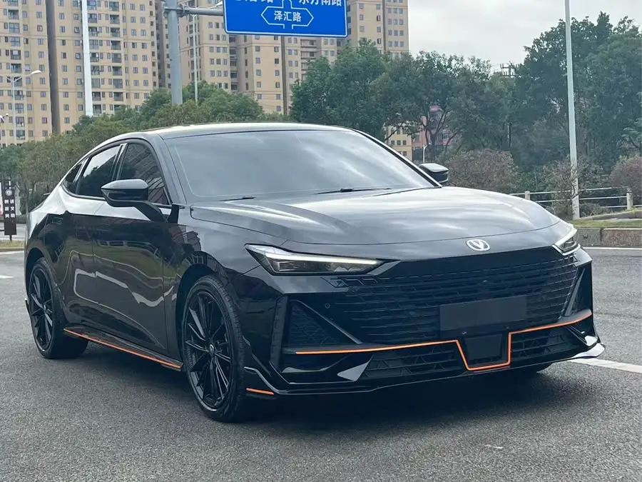 Changan UNI-V 2022 1.5T Sport Edition