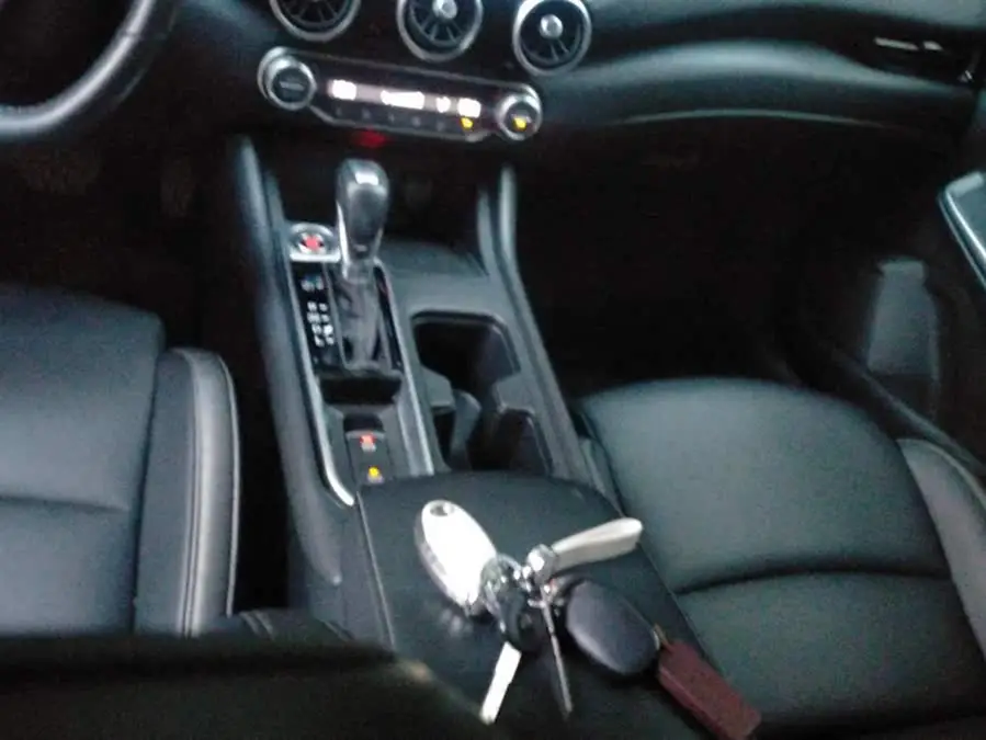 2022 نيسان سيلفي 1.6L XL CVT نسخة الاستمتاع