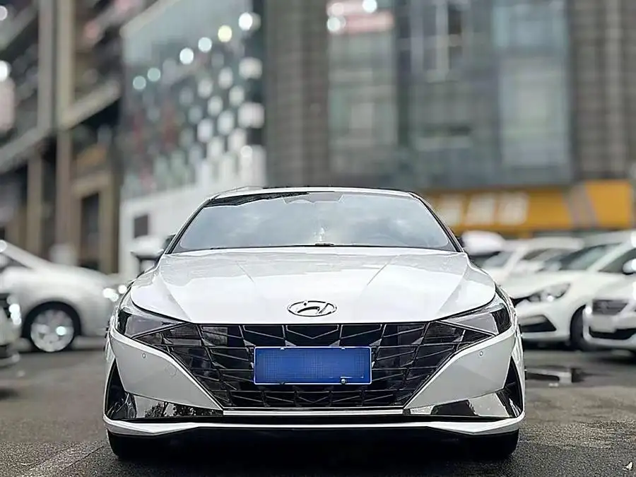 هيونداي إيلانتر 2021 240TGDi DCT TOP الإصدار الرائد