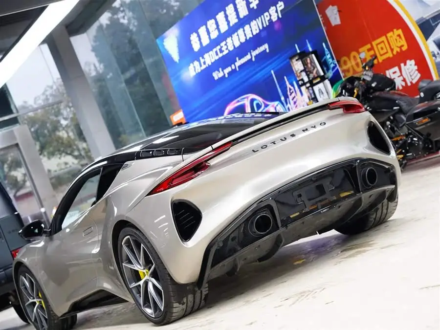 إيميرا 2022 3.5T V6 يدوي الإصدار الأول