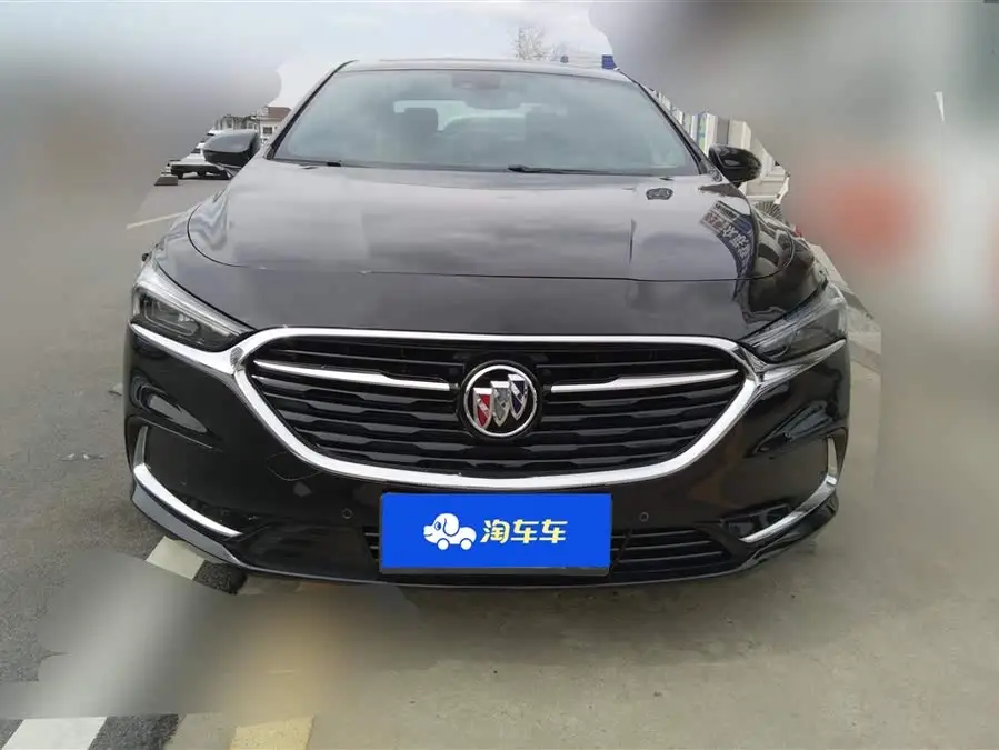 بيوك لاكروس 2020 652T بريميوم