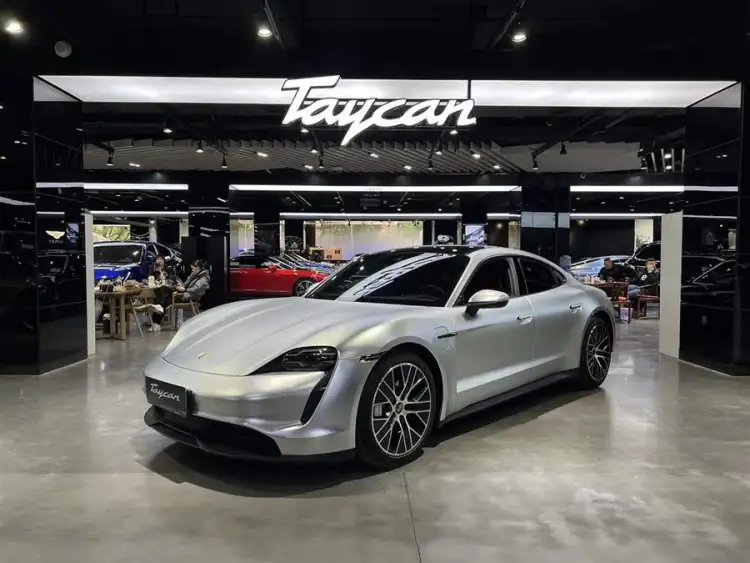 Taycan 2020
