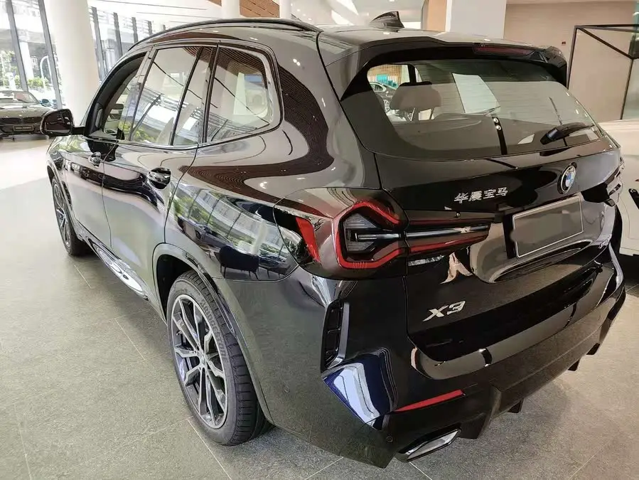 BMW X3 2023 xDrive30i Leading Model M Night Package