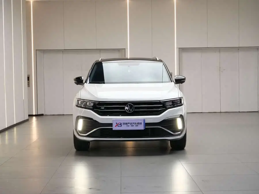 T-ROC 2021 280TSI DSG دفع ثنائي R-Line Pro النسخة الذكية