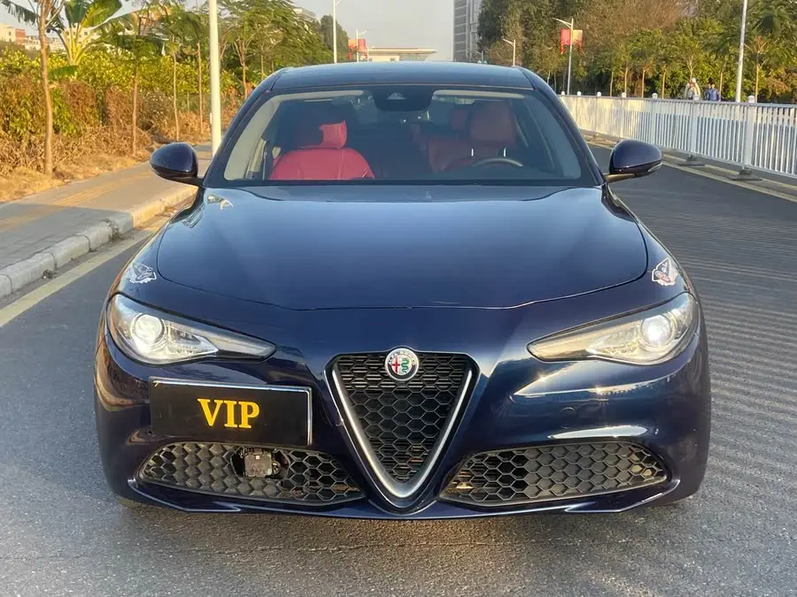 Giulia 2020 2.0T 280HP Luxury Sport Version