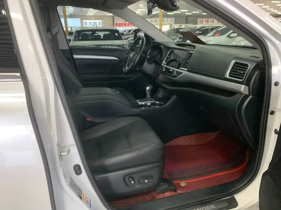 Highlander 2021 2.0T AWD Luxury 7-seater