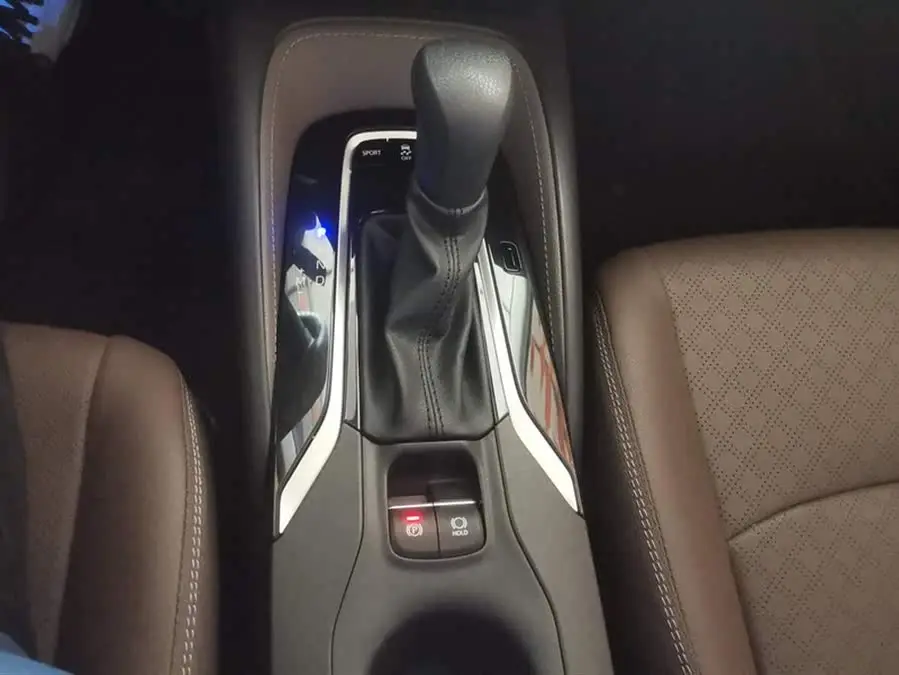 أسد آسيا 2021 نسخة ديلوكس 2.0 لتر