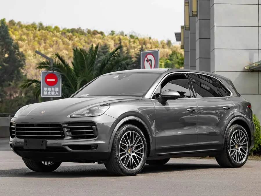 2022 Cayenne 3.0T Platinum Edition
