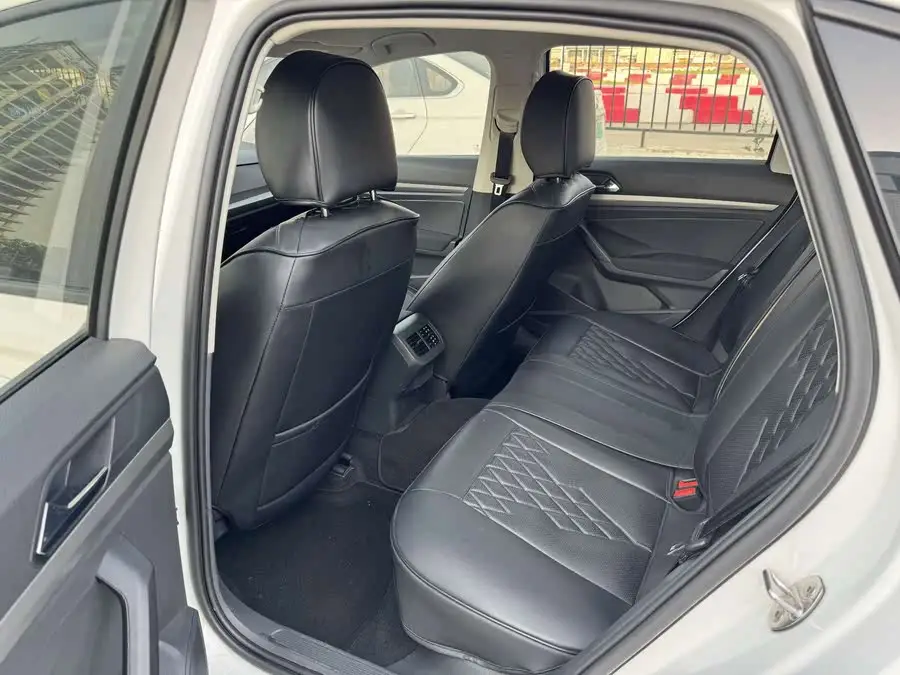 Lavida 2019 1.5L Automatic Stylish Version National VI