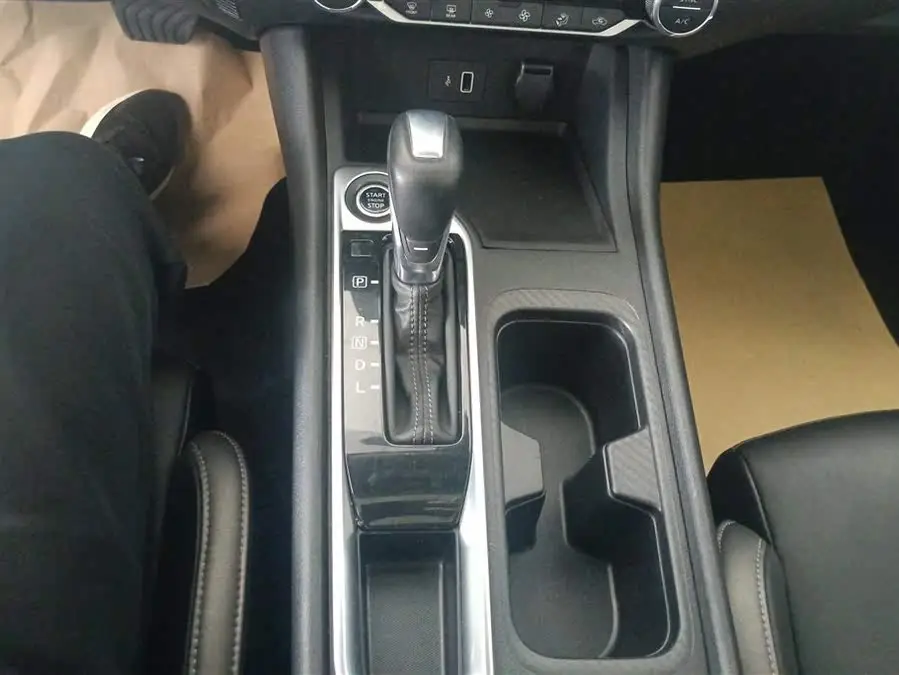 2021 نيسان سيلفي 1.6 لتر XL CVT إصدار الاستمتاع