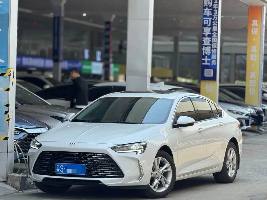 بيوك ريجال 2024 25T النسخة الممتازة