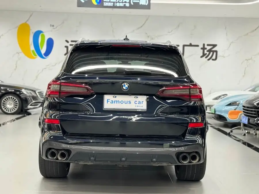 بي إم دبليو X5 2022 xDrive 40Li حزمة M الرياضية
