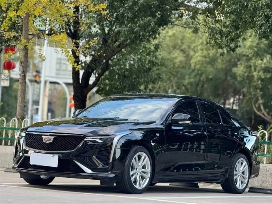 كاديلاك CT4 2021 28T فئة الرفاهية