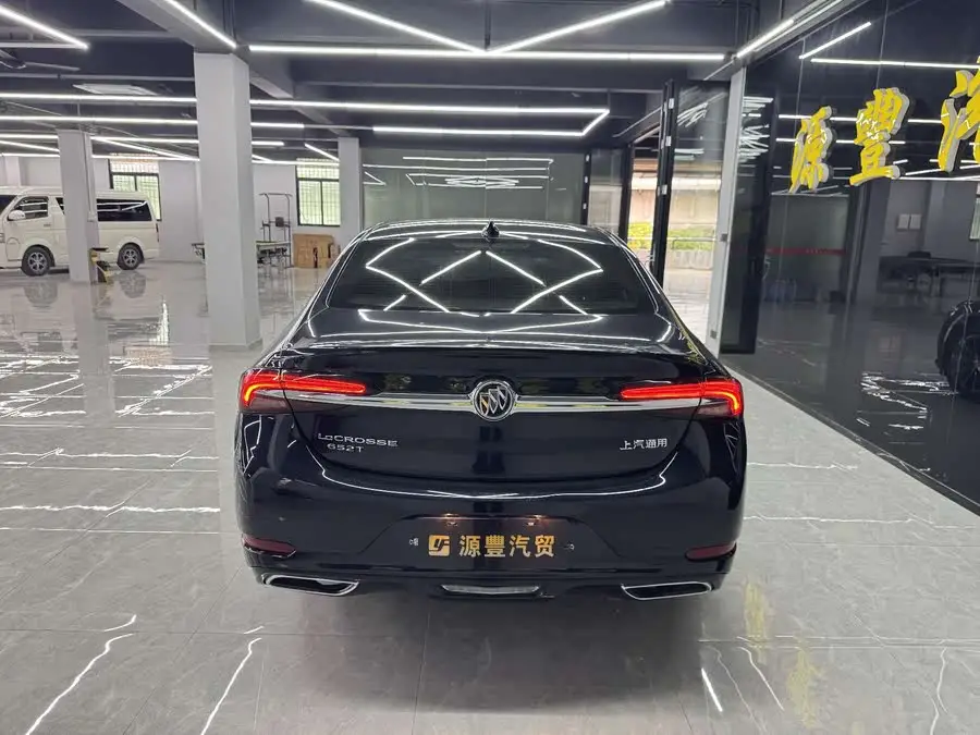 Buick LaCrosse 2021 652T Luxury