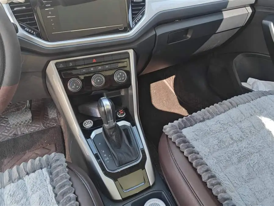 T-ROC 2022 طراز 280TSI DSG دفع ثنائي النخبة بلس