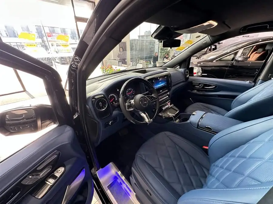 Vito 2024 2.0T Business Edition 7-seater