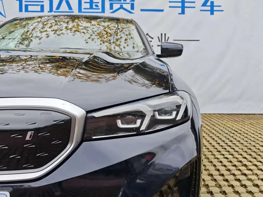 بي إم دبليو i3 2024 eDrive 35 L