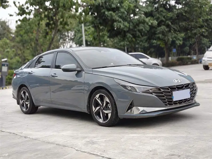 إيلانtra 2022 1.5 لتر CVT LUX