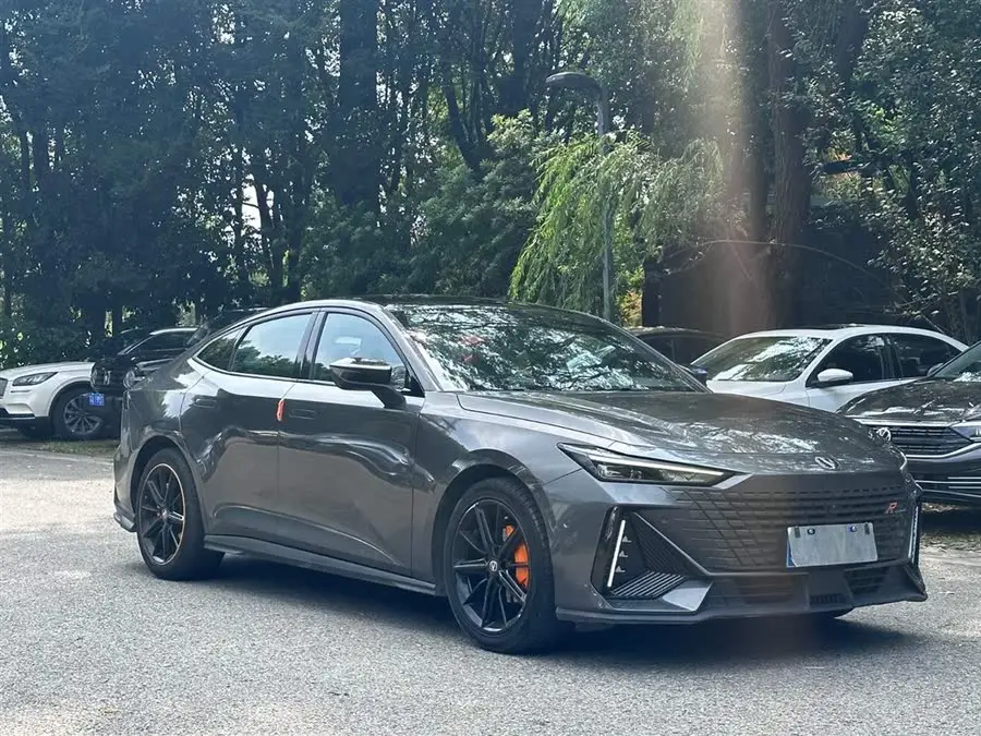 Changan UNI-V 2022 1.5T Premium