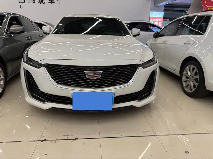 كاديلاك CT5 2022 28T الفاخرة