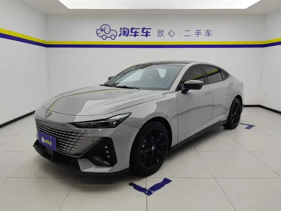 Changan UNI-V 2022 1.5T Premium